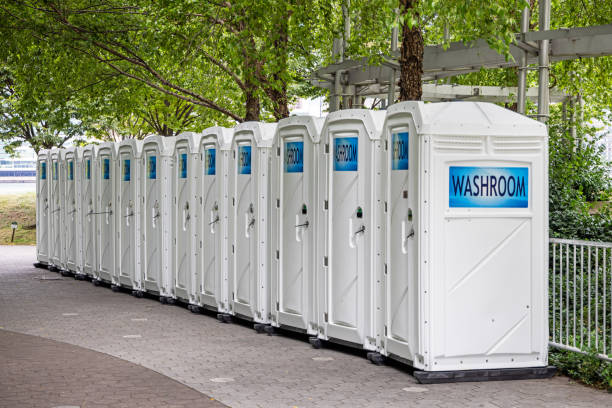 Best Porta potty rental near me  in Warrensburg, IL